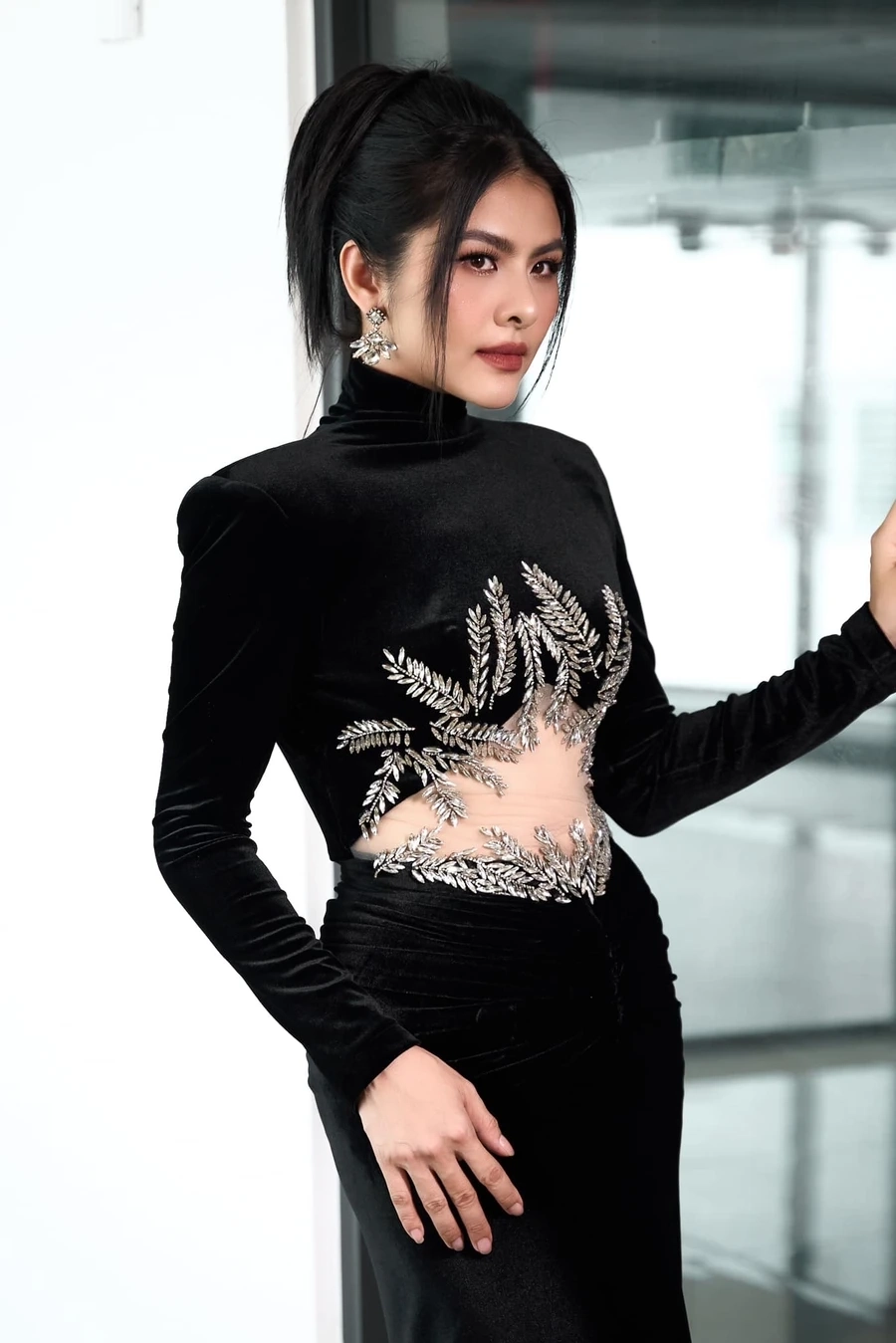 Ảnh Vân Trang luôn toát lên vẻ đẹp thanh thoát, duyên dáng và đầy cuốn hút.
