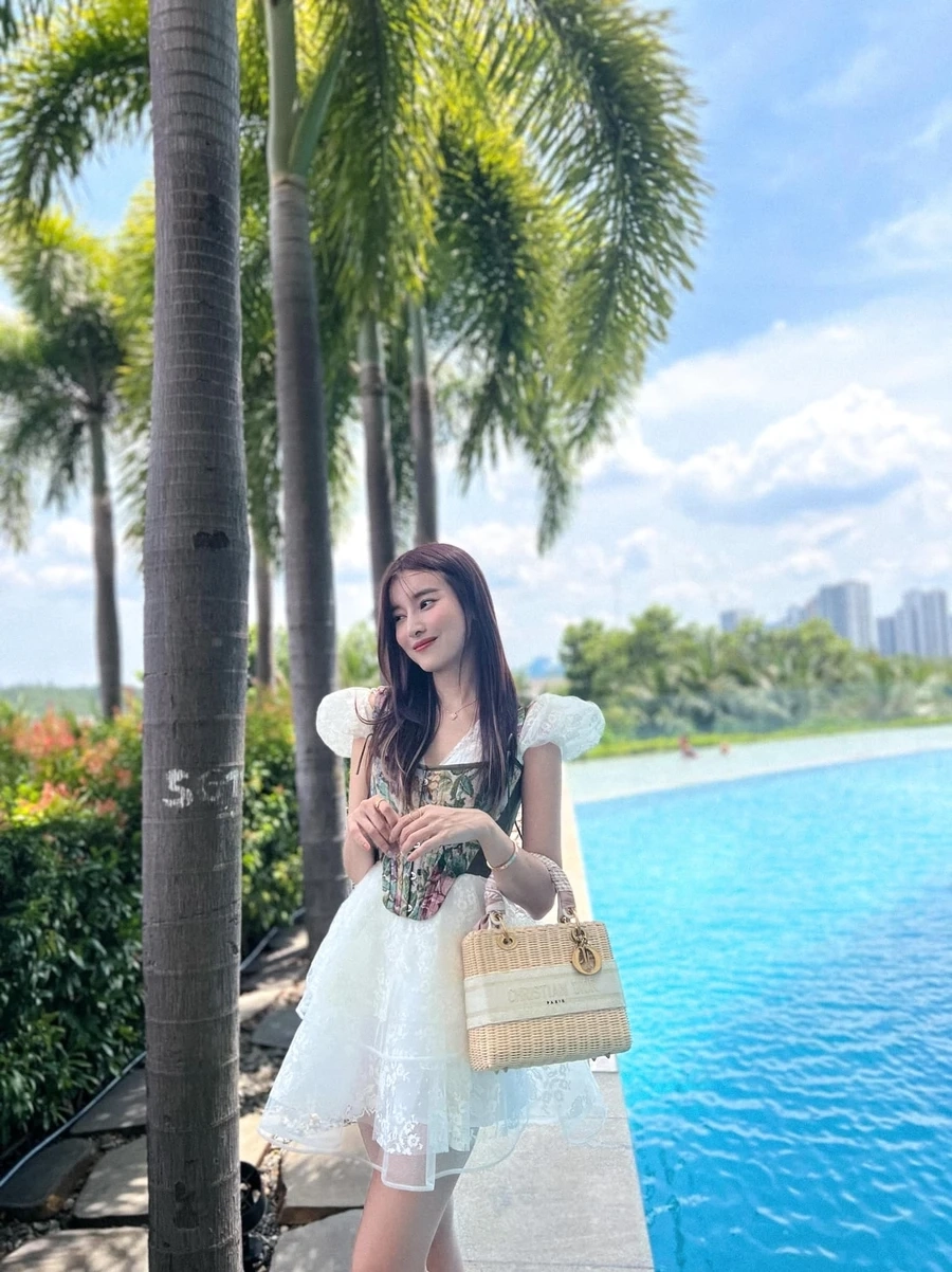 Kiều Cao Thái Hà gây ấn tượng với vai diễn đặc sắc.