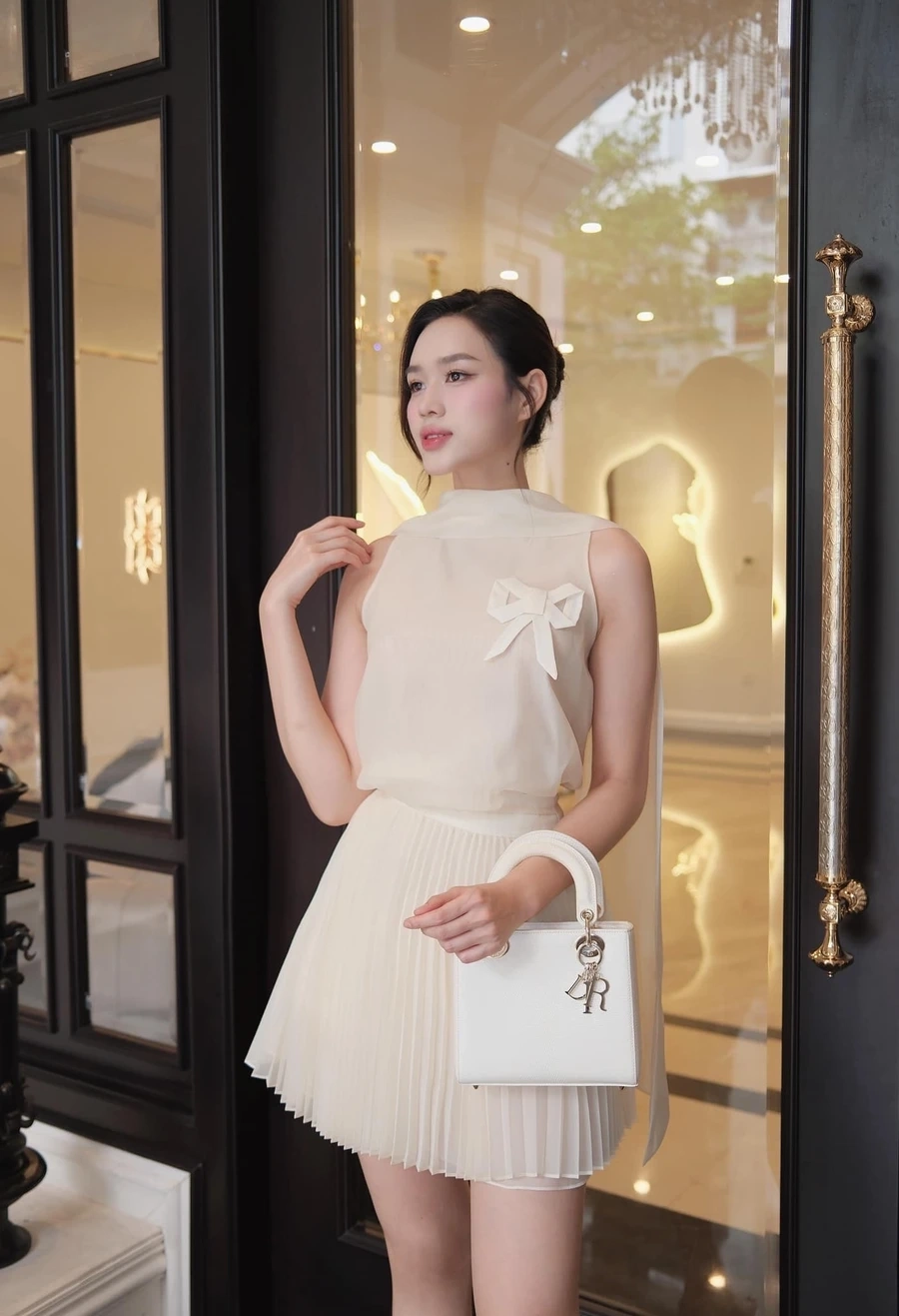 Đỗ Thị Hà Miss World 2021 thể hiện sự kiên cường và tài năng xuất sắc.