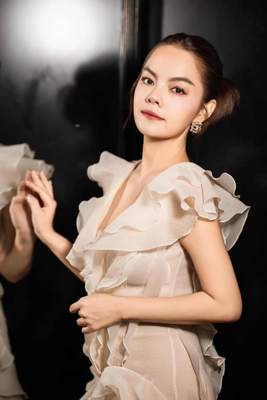 Phạm Quỳnh Anh bài hát luôn làm mới cảm xúc người nghe.