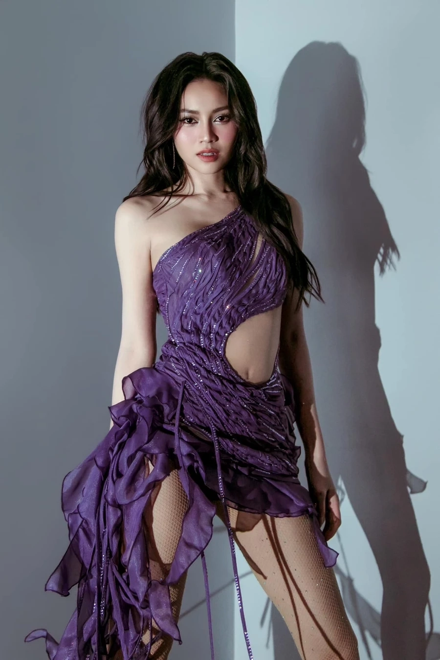 Linh Dương Lan Ngọc bikini chinh phục mọi ánh nhìn.