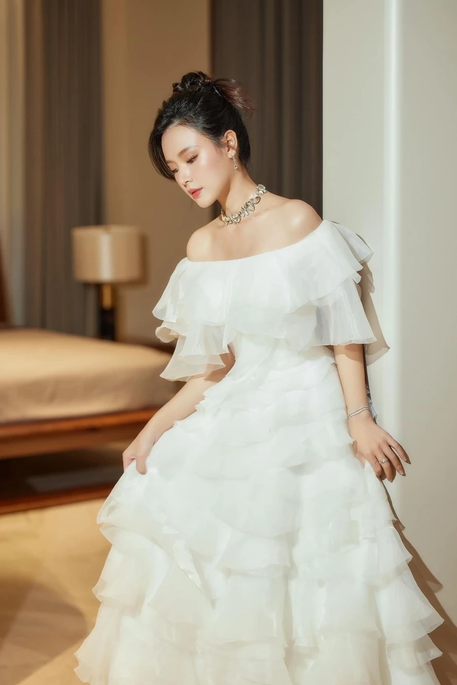 Midu đang quen ai là chủ đề nhận được nhiều chú ý.