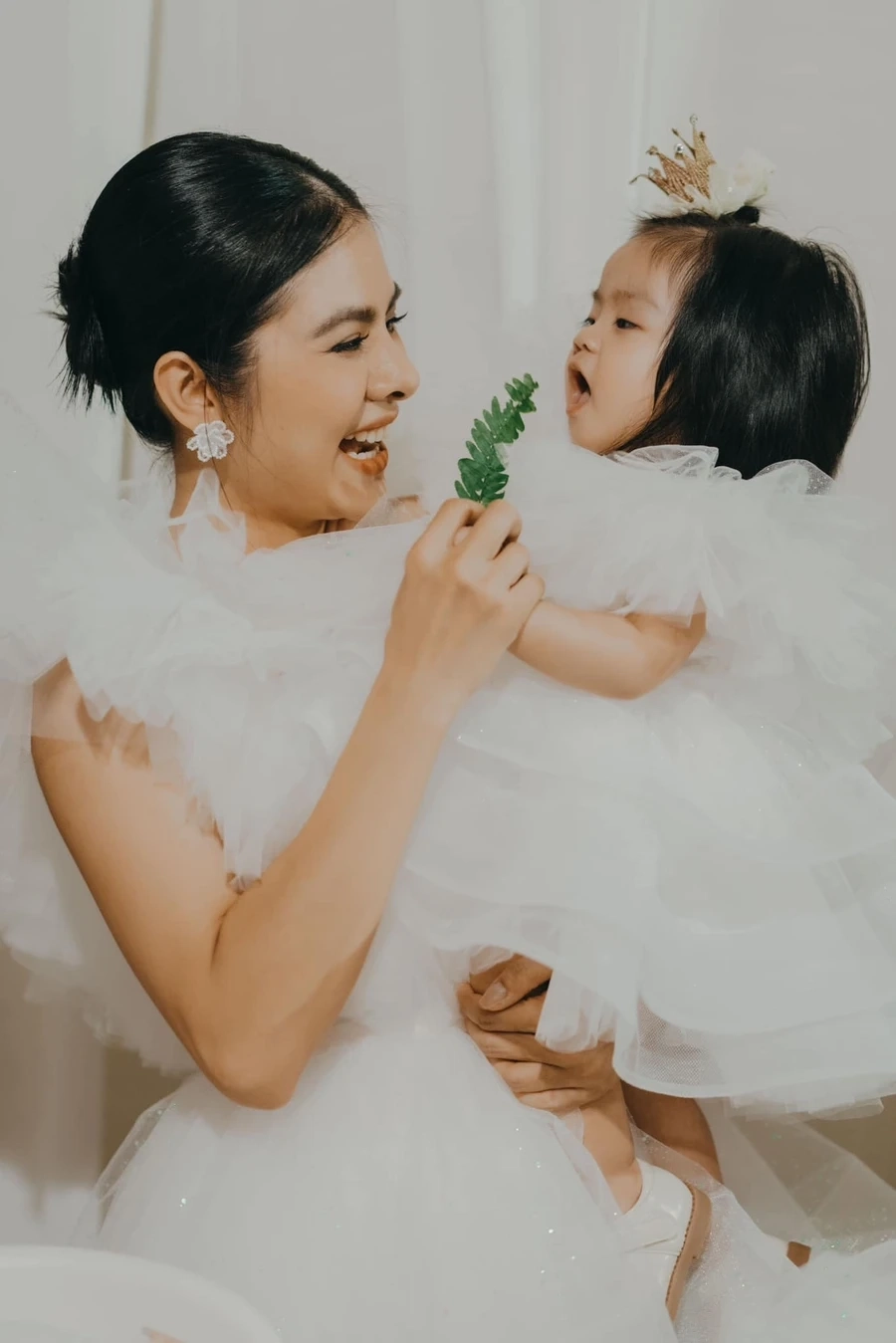 Con của diễn viên Vân Trang là niềm vui lớn trong cuộc sống của gia đình cô.