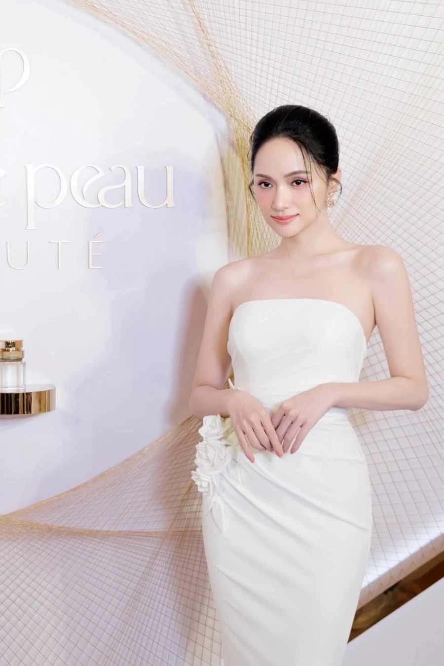 Hương Giang Idol chưa chuyển giới sở hữu vẻ đẹp tự nhiên.