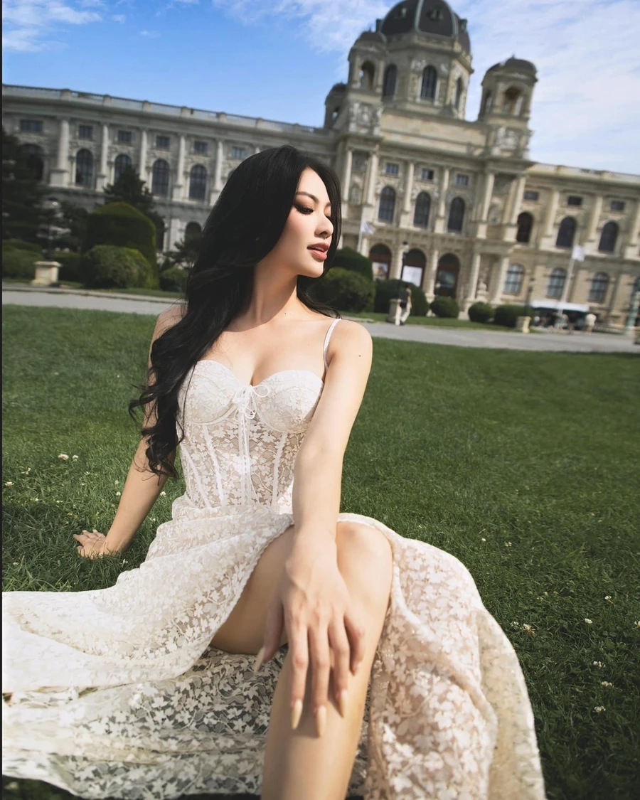 Kim Duyên thi hoa hậu siêu quốc gia với phong thái tự tin và bản lĩnh.