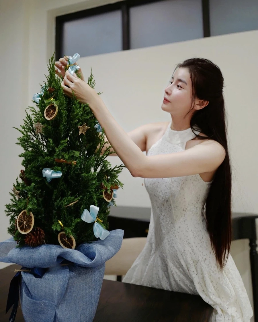 Cao Thái Hà đóng phim ghi điểm với khả năng hóa thân tuyệt vời.
