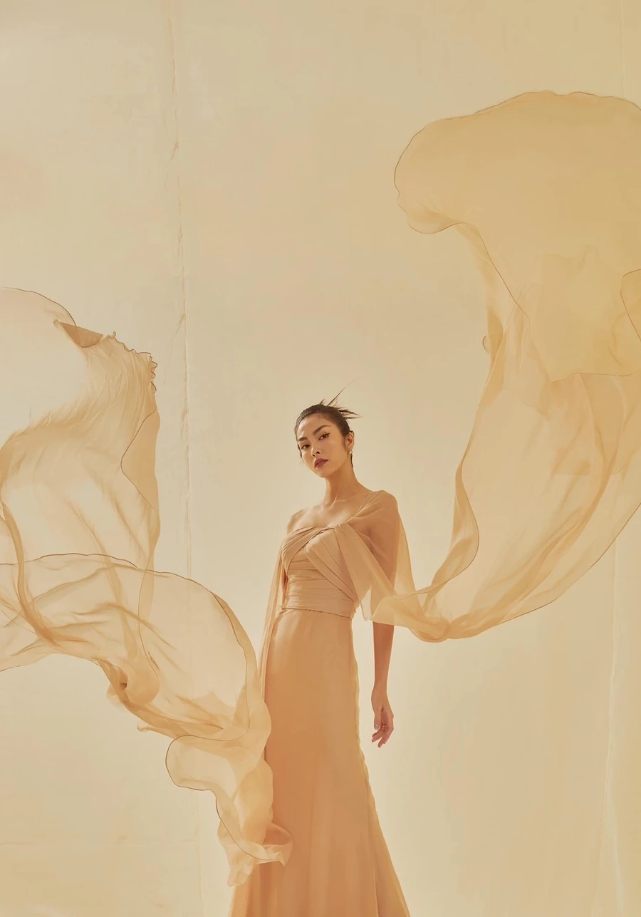 Tăng Thanh Hà và chồng mới nhất khiến người hâm mộ ngưỡng mộ.