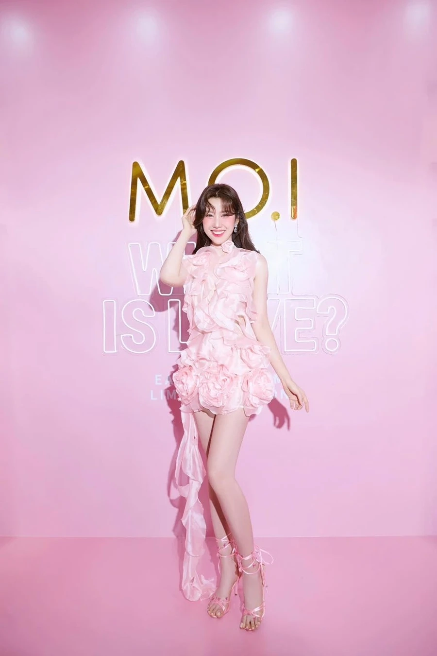 Thuý Ngân đám cưới là chủ đề được nhiều người hâm mộ quan tâm.