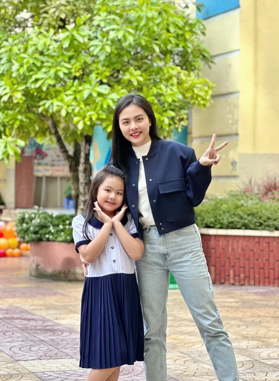 Vân Trang sinh năm 1988 và đã tạo được dấu ấn đáng kể trong làng giải trí.