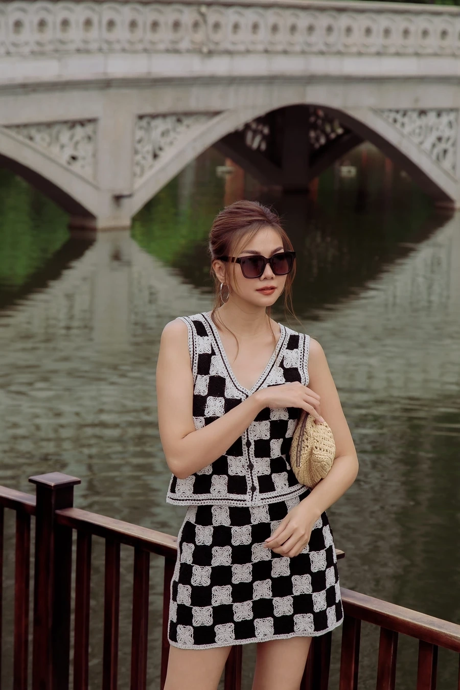 Hoài Linh Thanh Hằng luôn đồng hành trong các dự án nghệ thuật đầy sáng tạo.