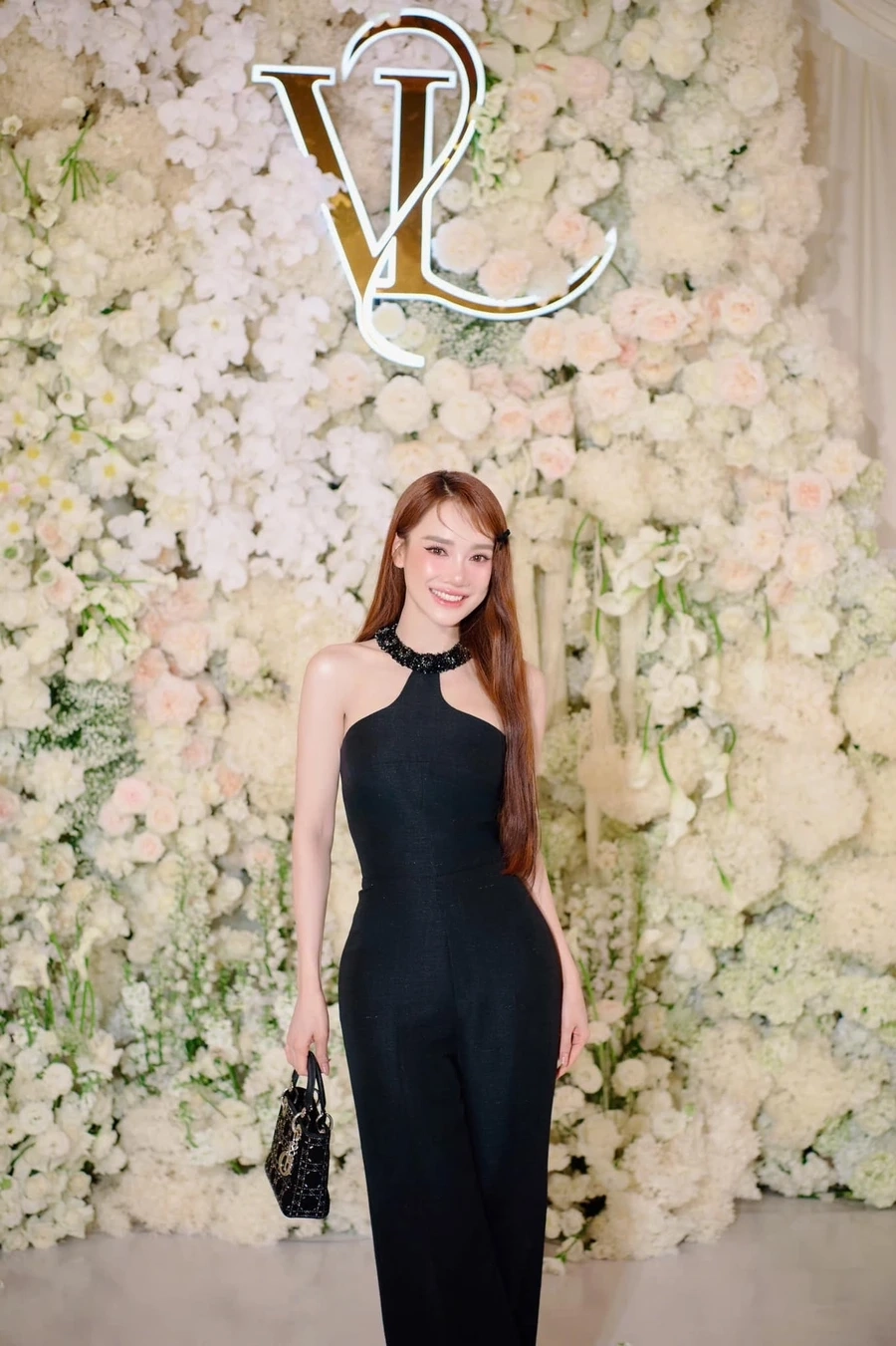 Ca sĩ Nhã Phương mang đến những giai điệu ngọt ngào và đầy cảm xúc.