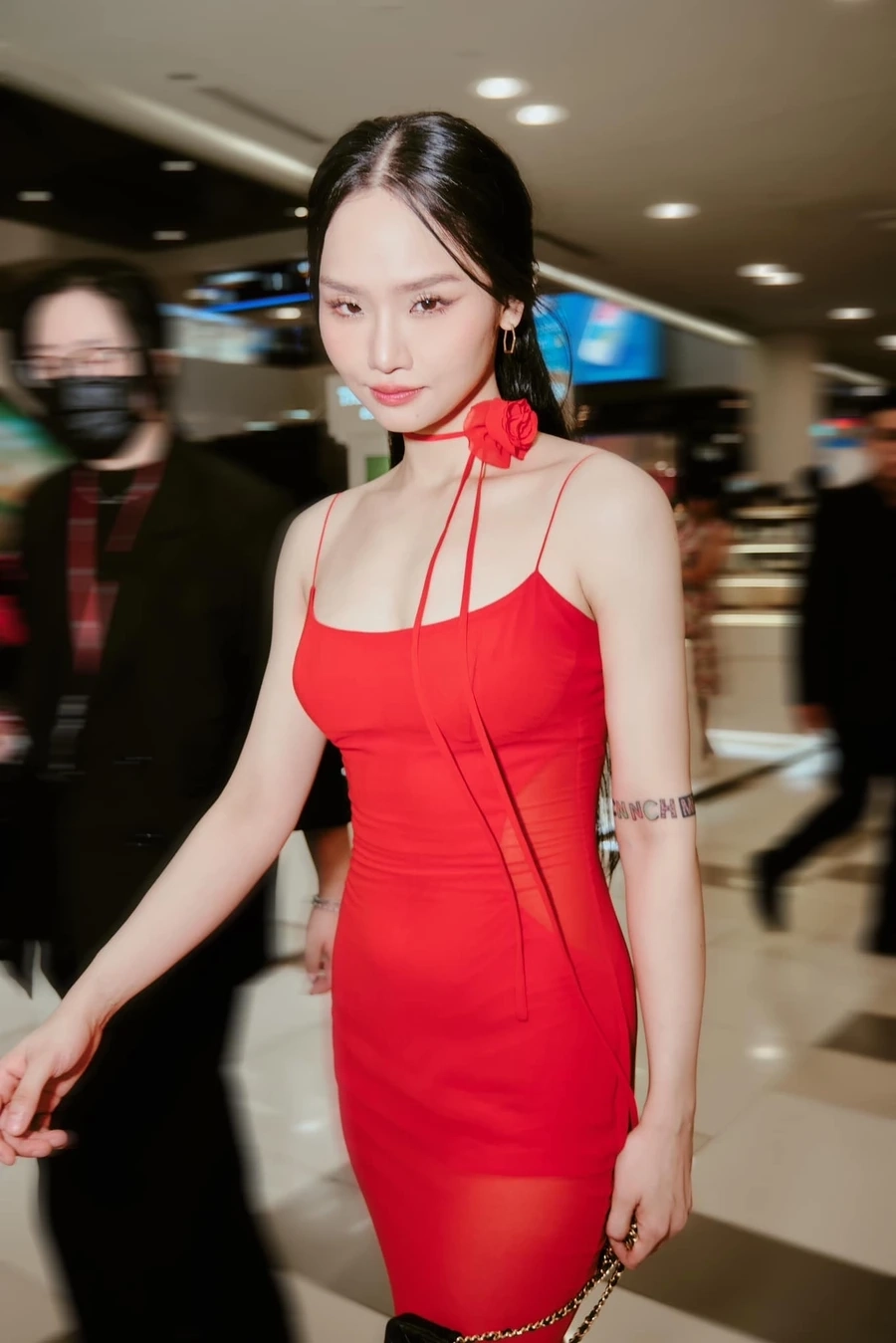 Miu Lê giống Hiền Hồ ở vẻ đẹp nhẹ nhàng và phong cách.