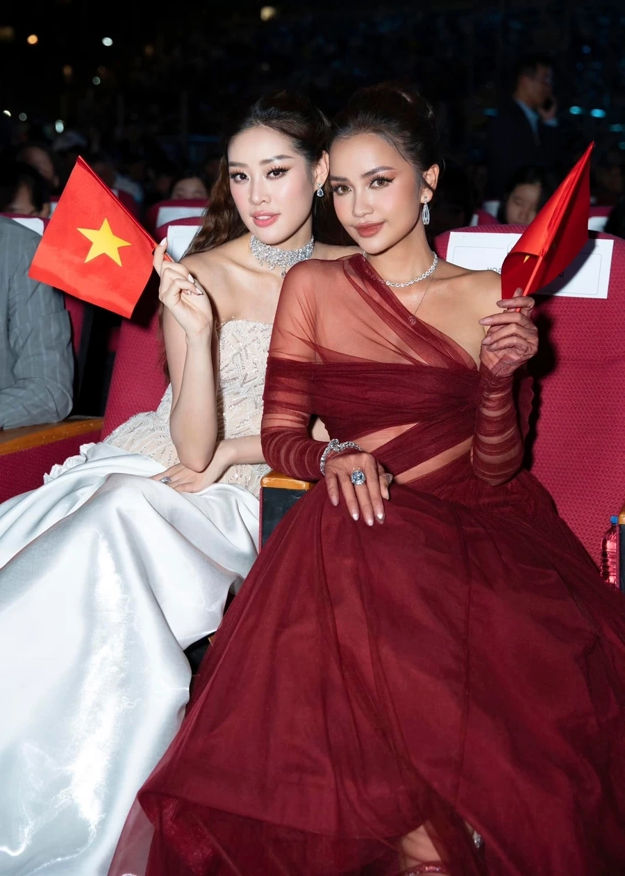 Ngọc Châu Miss Universe 2022 đại diện Việt Nam tỏa sáng tại đấu trường sắc đẹp quốc tế.