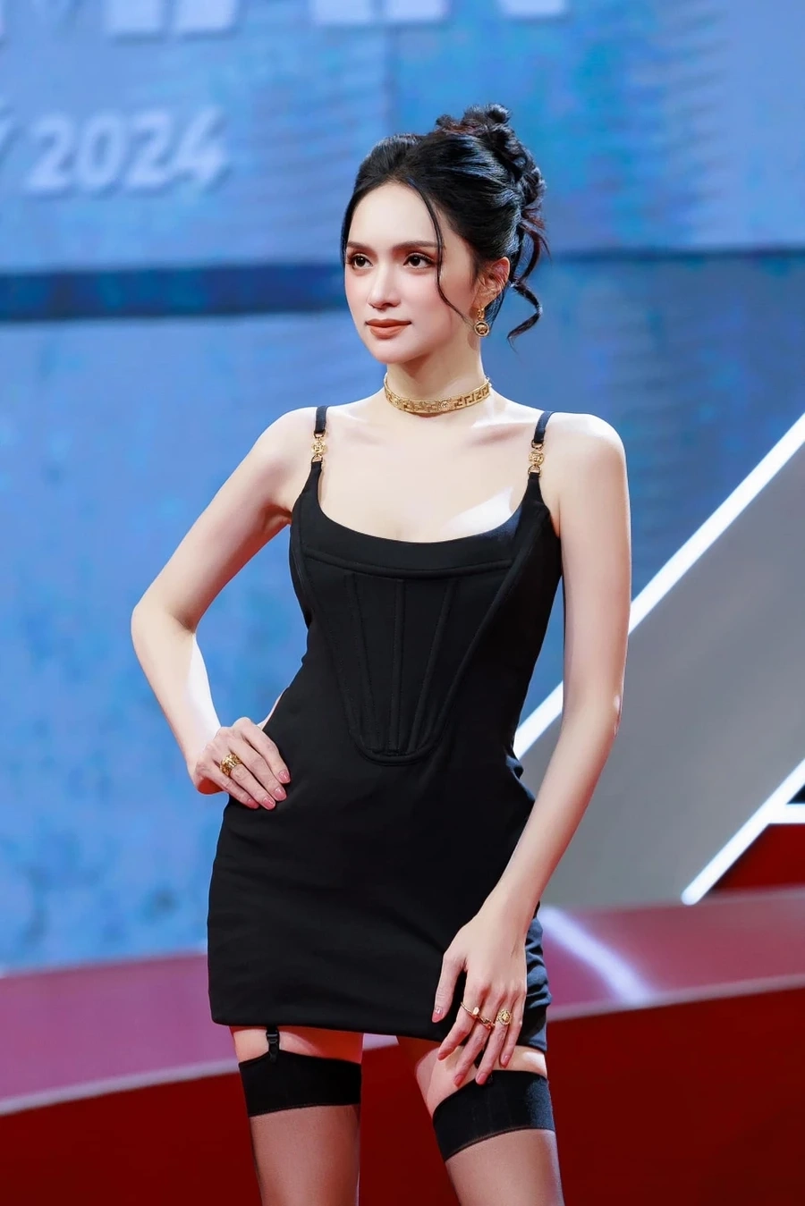 Hương Giang Idol là biểu tượng của tài năng và nỗ lực không ngừng.