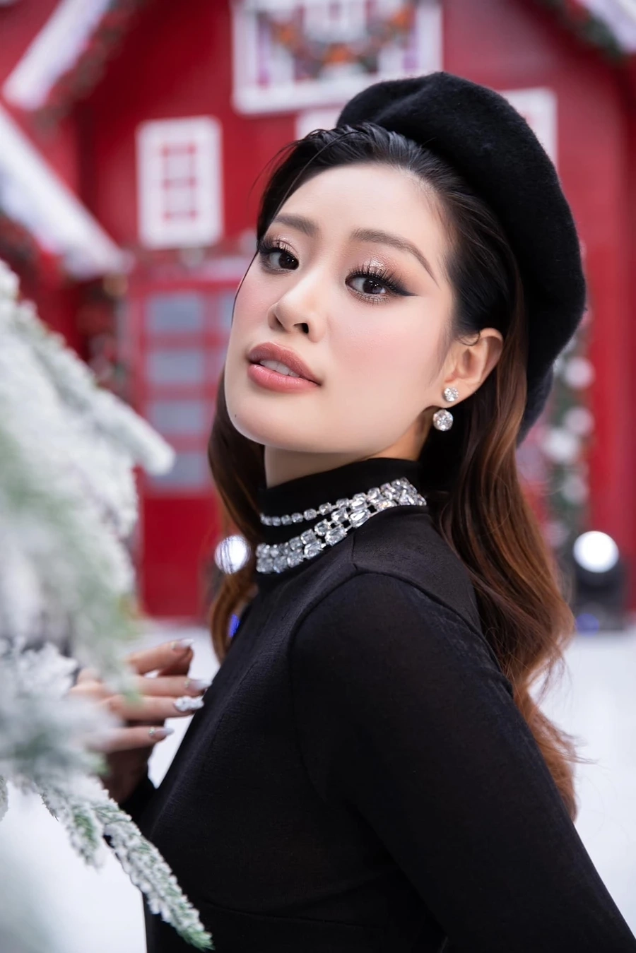 Hoa hậu Khánh Vân Miss Universe là đại diện sáng giá của sắc đẹp Việt Nam trên thế giới.