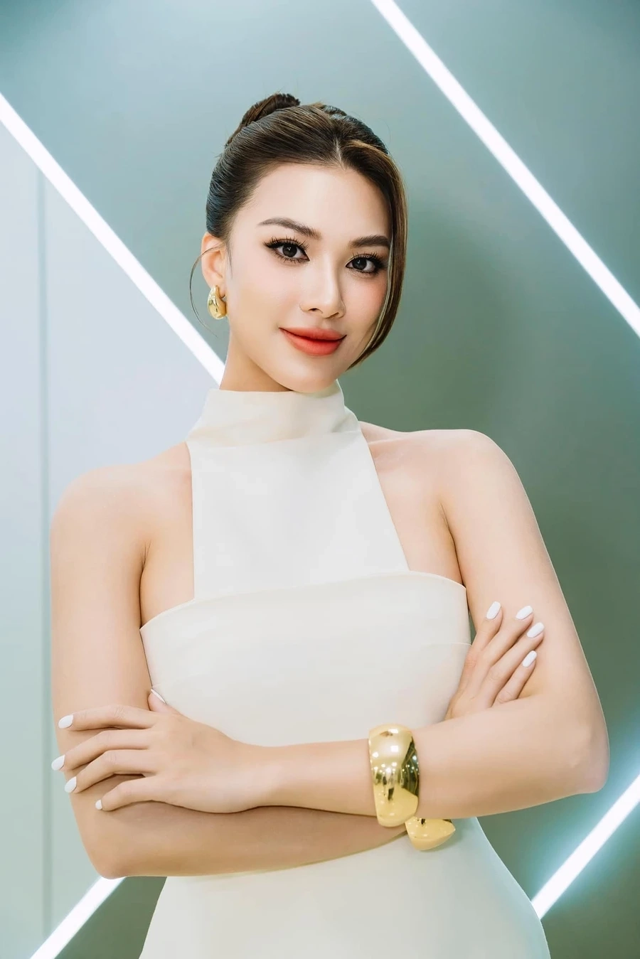 Kim Duyên dạ hội luôn tỏa sáng với vẻ đẹp và phong cách quý phái.