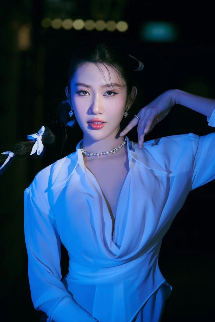 Nhã Phương Thuý Ngân là hai mỹ nhân được yêu thích trong showbiz.