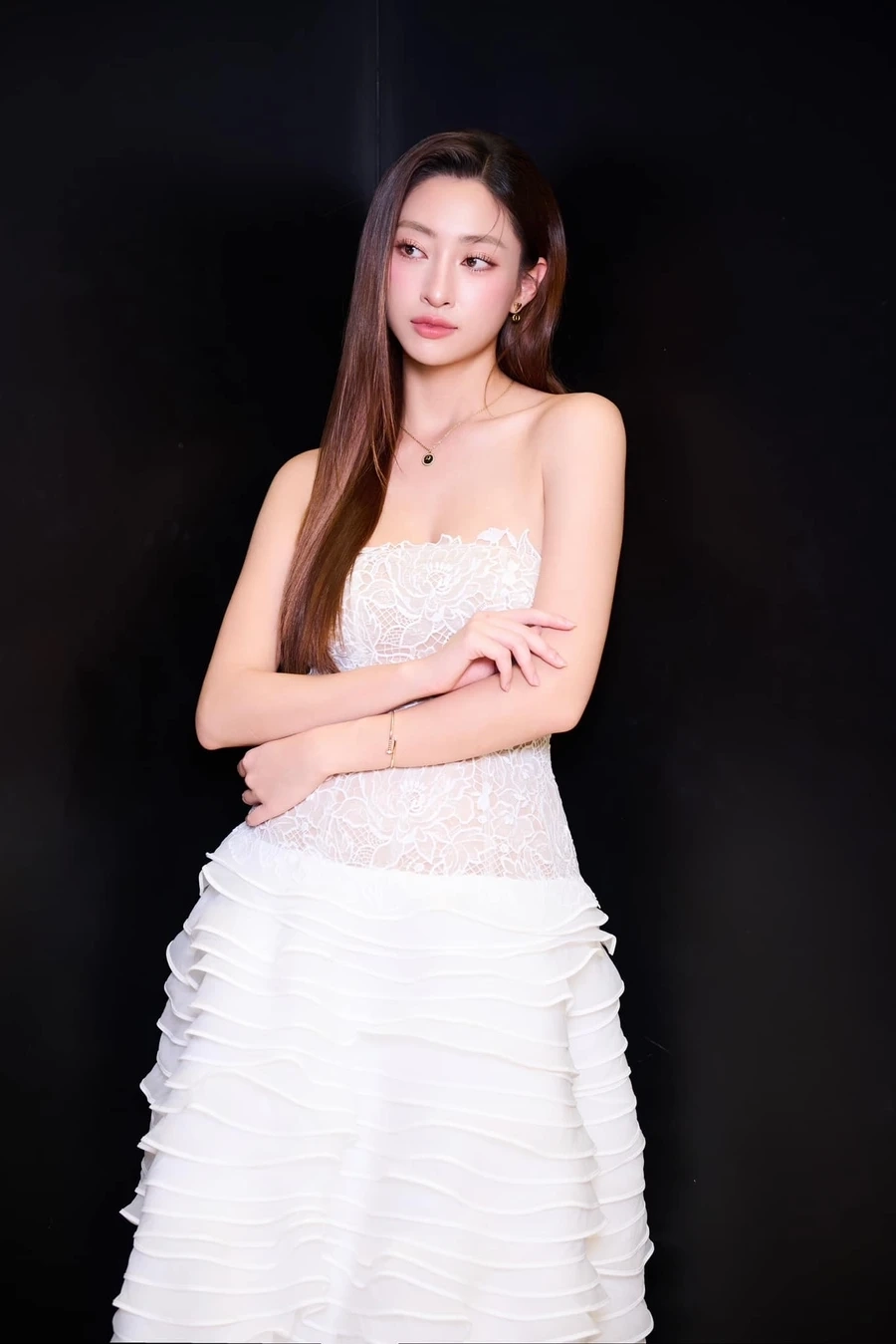 Lương Thùy Linh Đỗ Mỹ Linh là cặp đôi hoa hậu với phong cách giống nhau và tài năng nổi bật.
