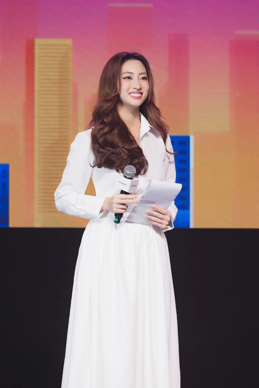 Hoa hậu Lương Thùy Linh Miss World là một chiến thắng vang dội, gây ấn tượng mạnh tại đấu trường quốc tế.