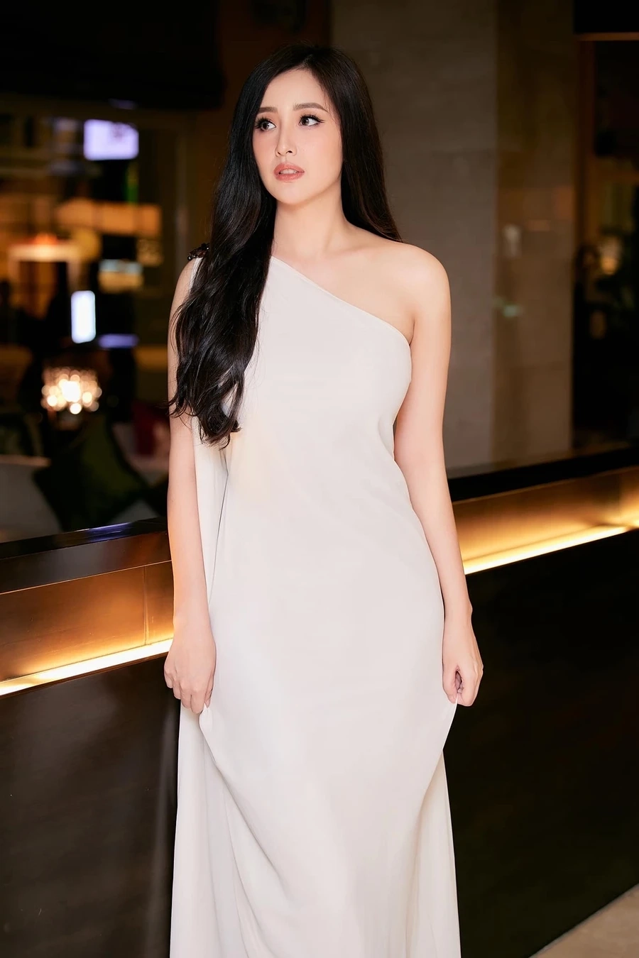 Mai Phương Thúy hoa hậu luôn giữ vẻ đẹp không tuổi.