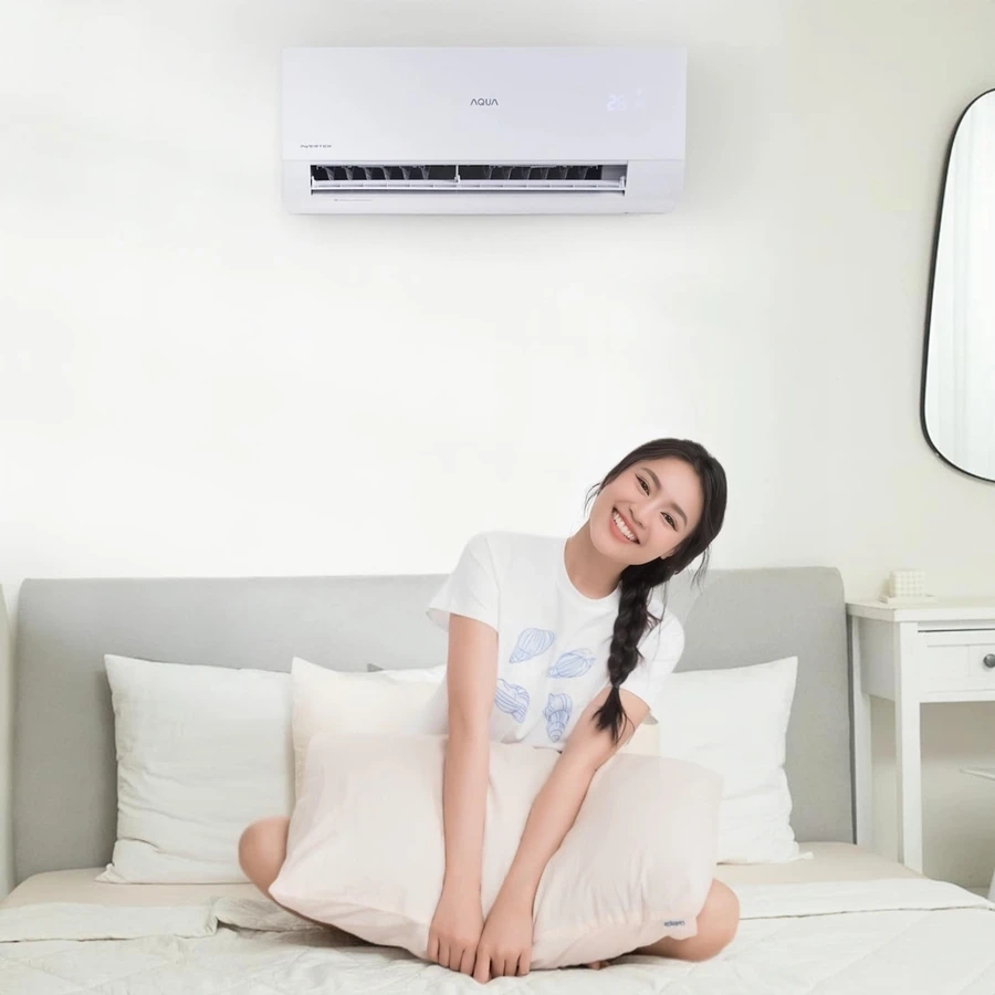 Chi Dân và Ninh Dương Lan Ngọc luôn gây chú ý khi xuất hiện cùng nhau.