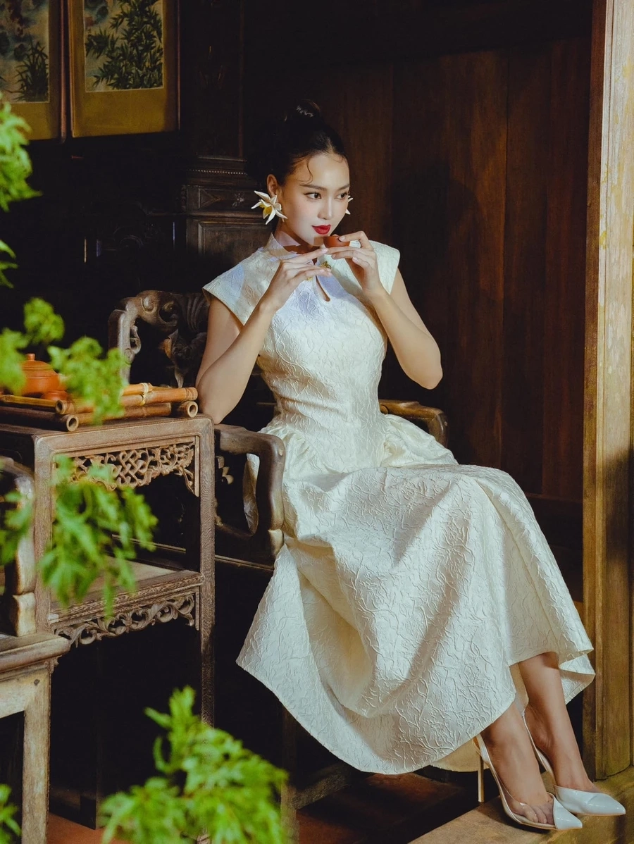 Chi Dân với Ninh Dương Lan Ngọc tạo nhiều khoảnh khắc đáng yêu.