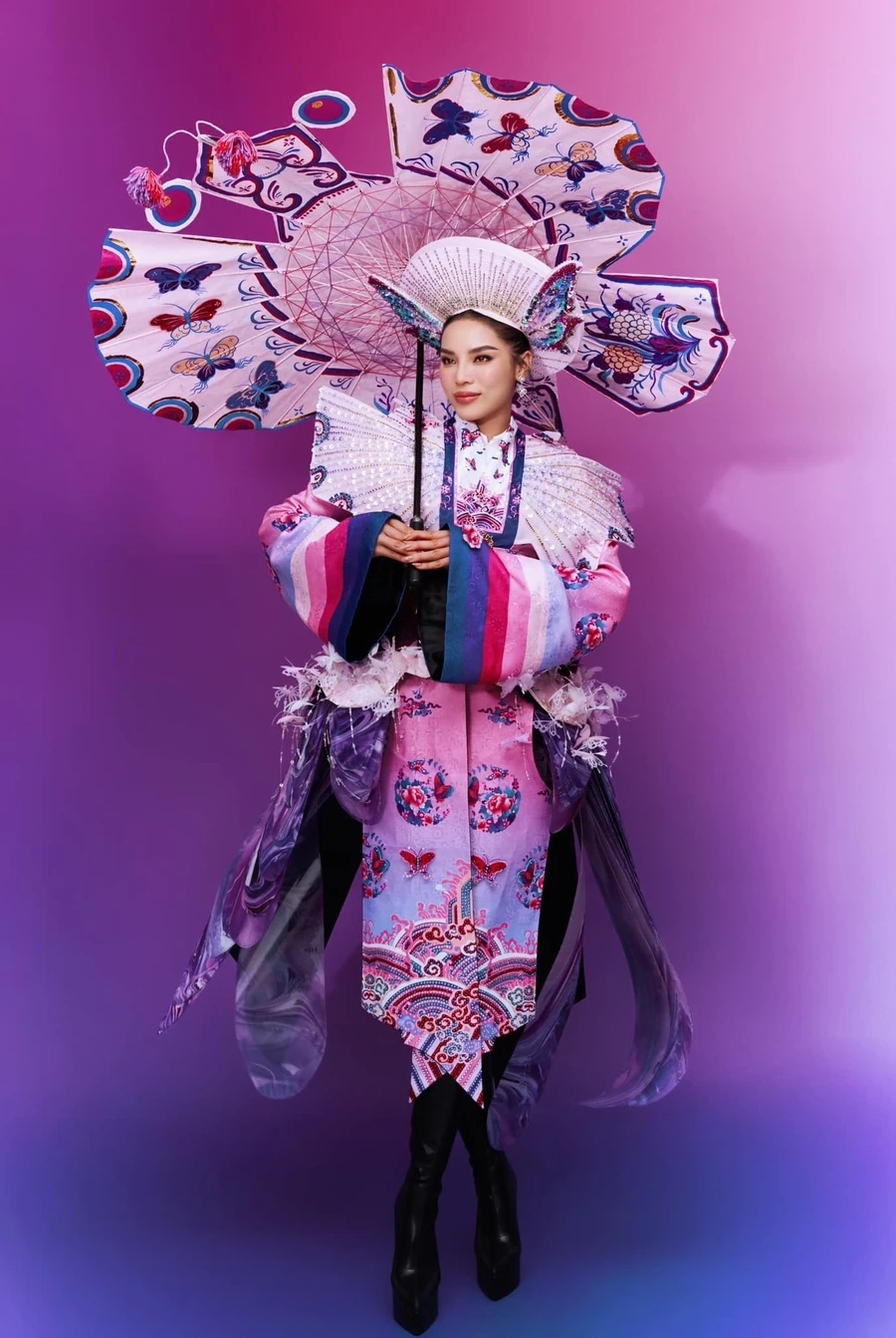 Hoa hậu Nguyễn Cao Kỳ Duyên sinh năm bao nhiêu là câu hỏi được nhiều người hâm mộ quan tâm.