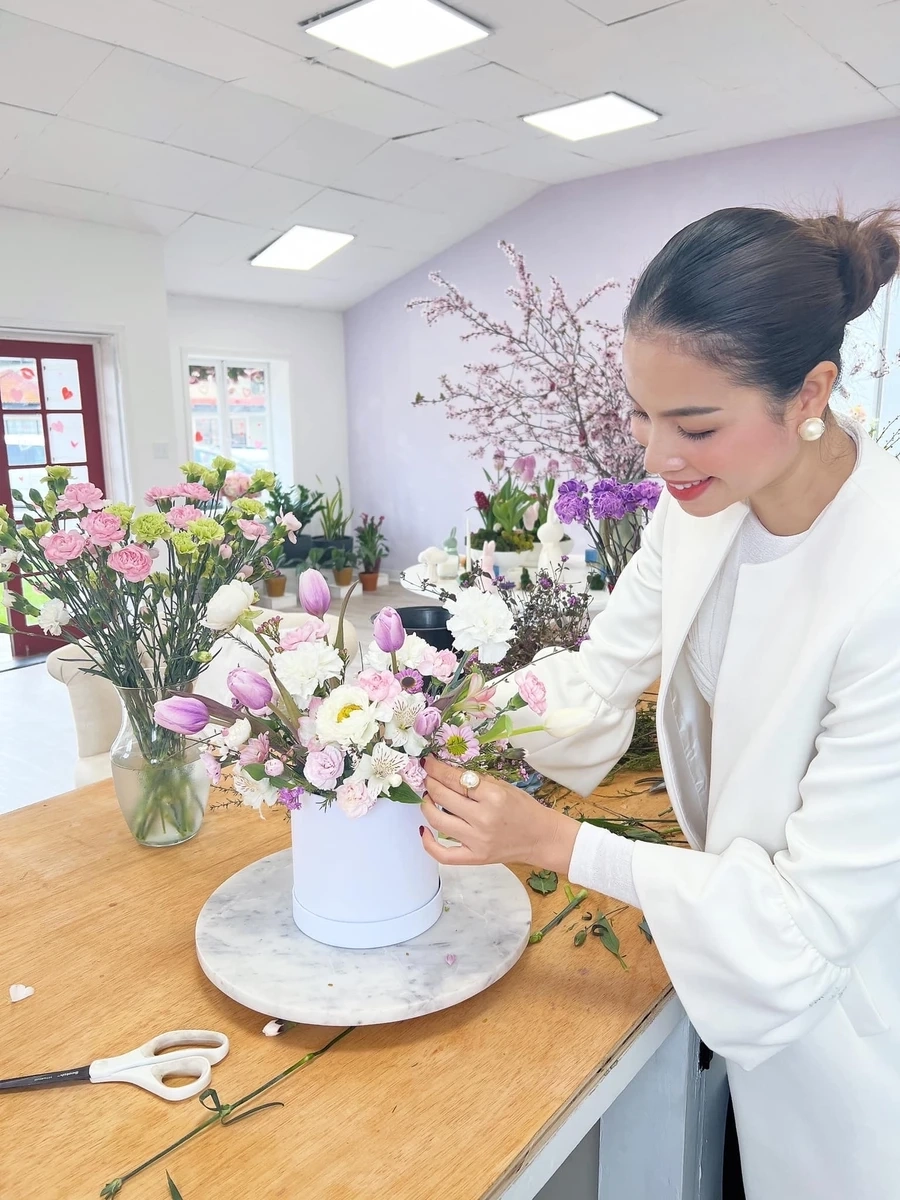 Hoa hậu Phạm Hương là gương mặt luôn được yêu mến và ngưỡng mộ trong giới sắc đẹp.