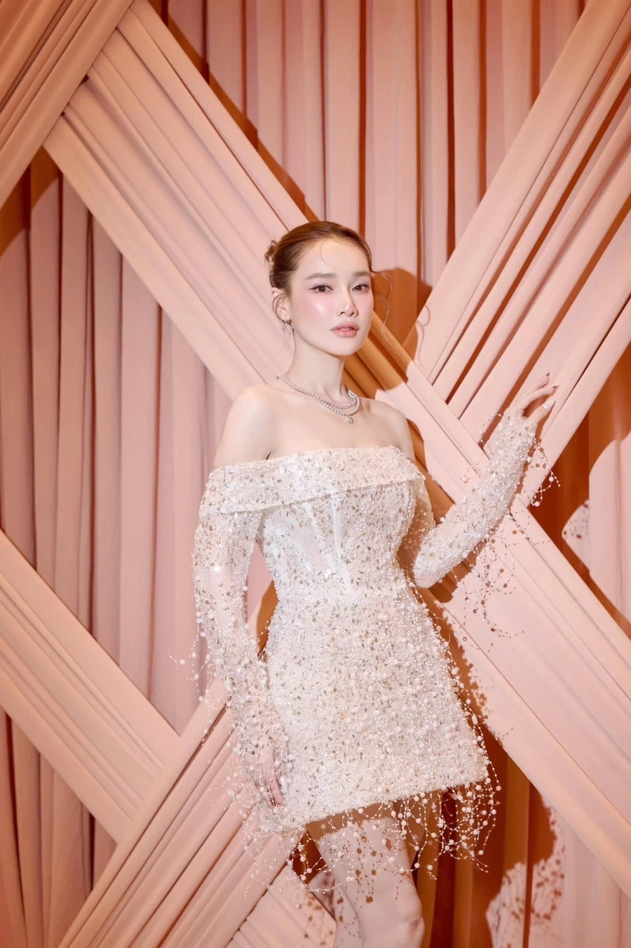 Chồng của Nhã Phương là người luôn đồng hành và hỗ trợ cô trong cuộc sống.