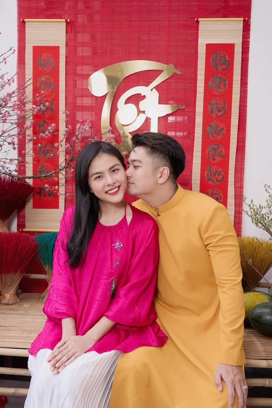 Trang và Vân là cặp đôi luôn làm người hâm mộ phải ngưỡng mộ với sự hài hòa trong công việc.