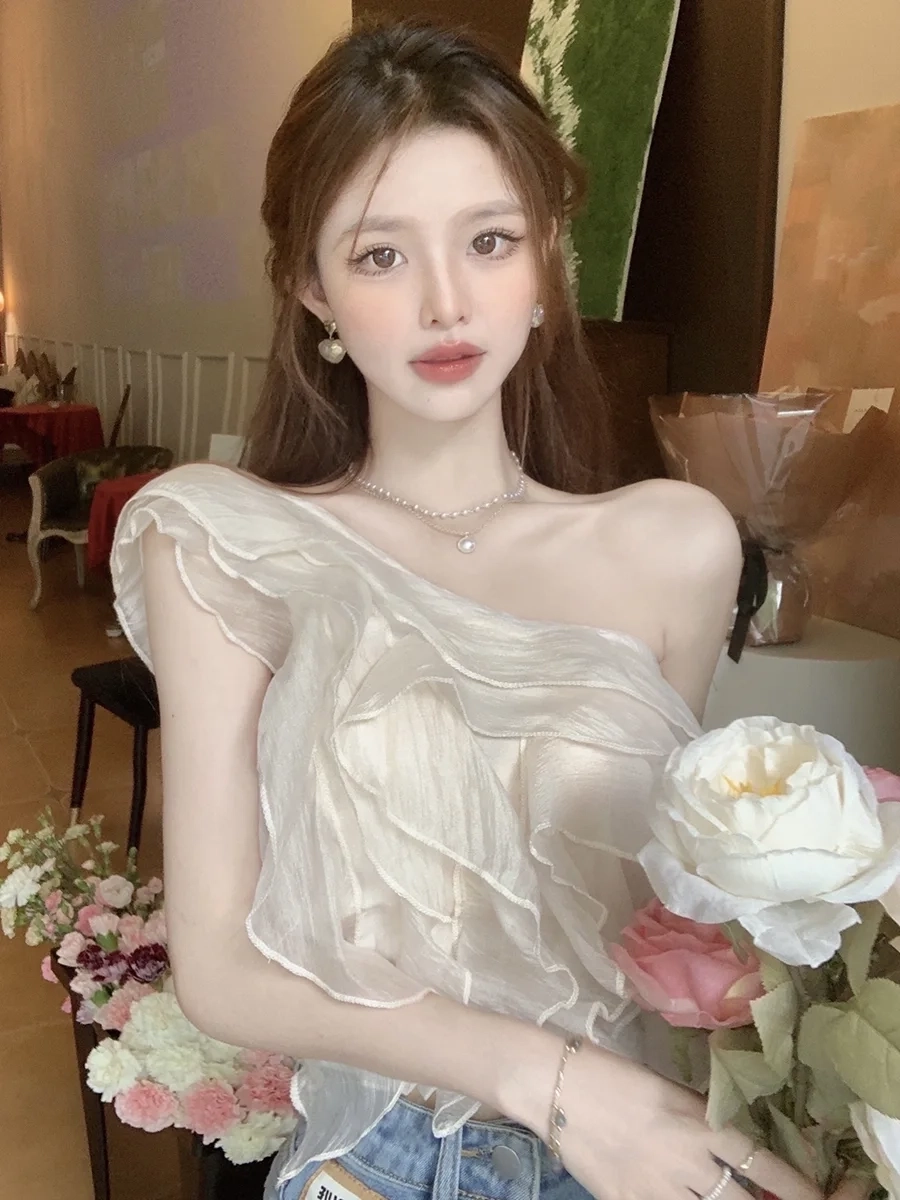 Ảnh gái xinh 18 tuổi mang đến vẻ đẹp tươi mới và đầy sức sống trong từng khoảnh khắc!