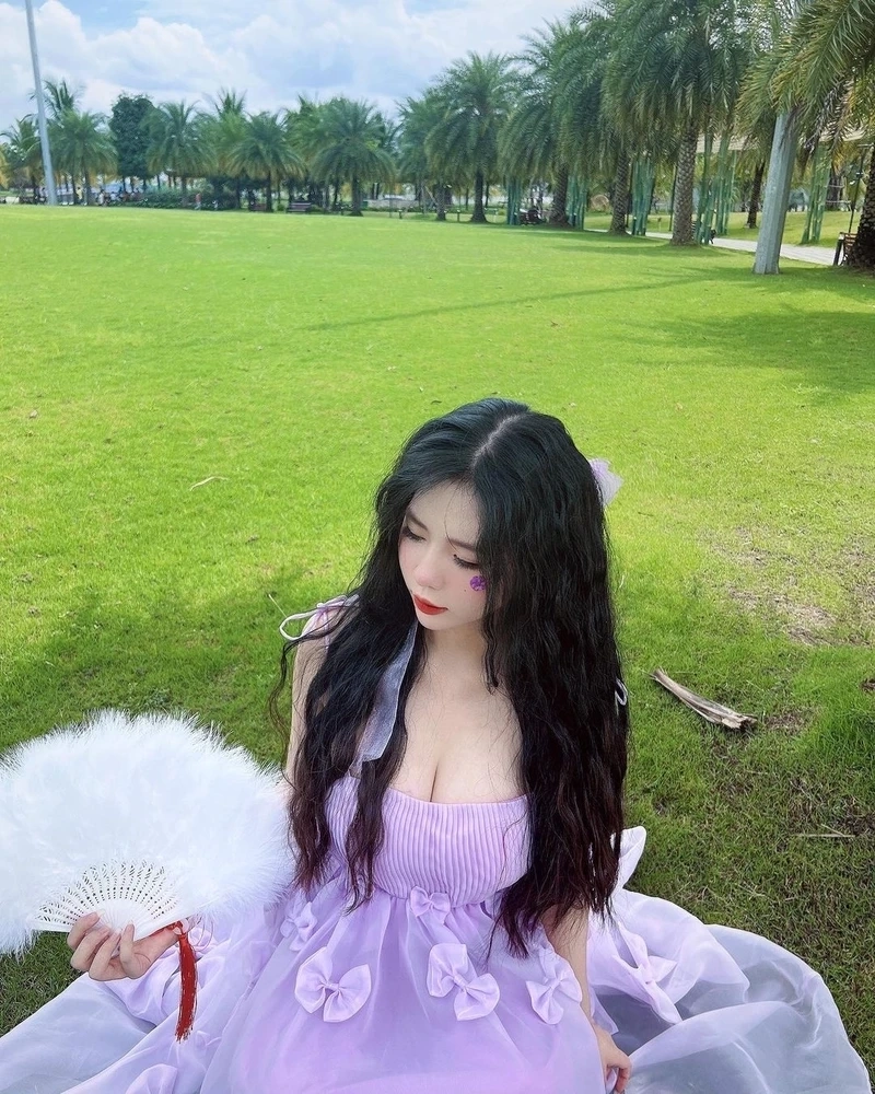 Ảnh gái instagram luôn là những khoảnh khắc tự nhiên, nổi bật nét đẹp duyên dáng.