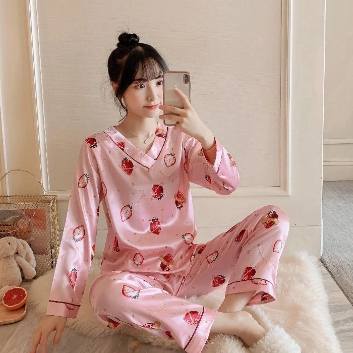 Gái xinh mặc váy ngủ mang đến phong cách nhẹ nhàng, quyến rũ và đầy cuốn hút!