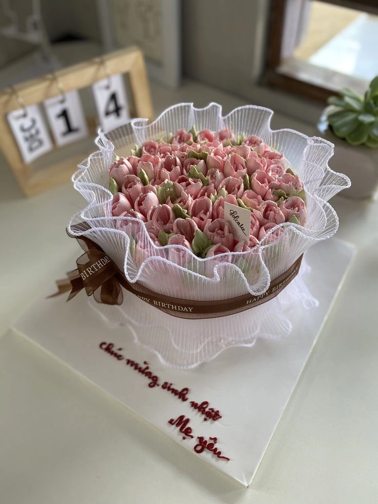 Thể hiện lòng biết ơn mẫu bánh sinh nhật đẹp dành cho mẹ