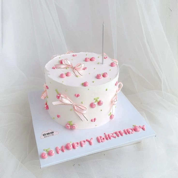 Chiêm ngưỡng mẫu bánh sinh nhật đẹp cho người lớn nữ