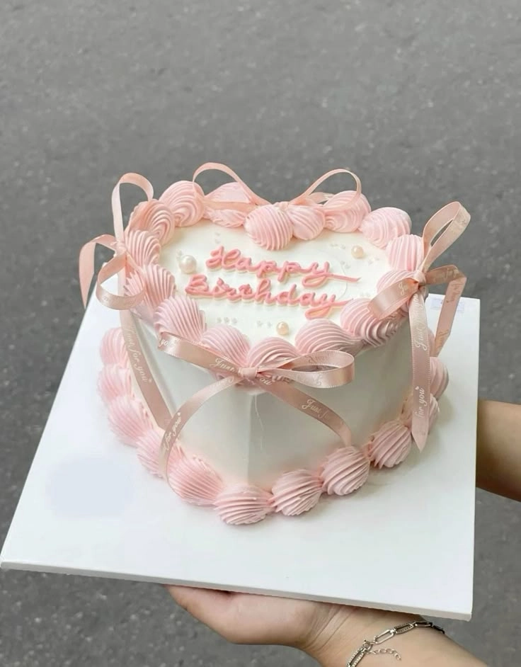 Thay lời yêu thương mẫu bánh sinh nhật tình yêu đẹp