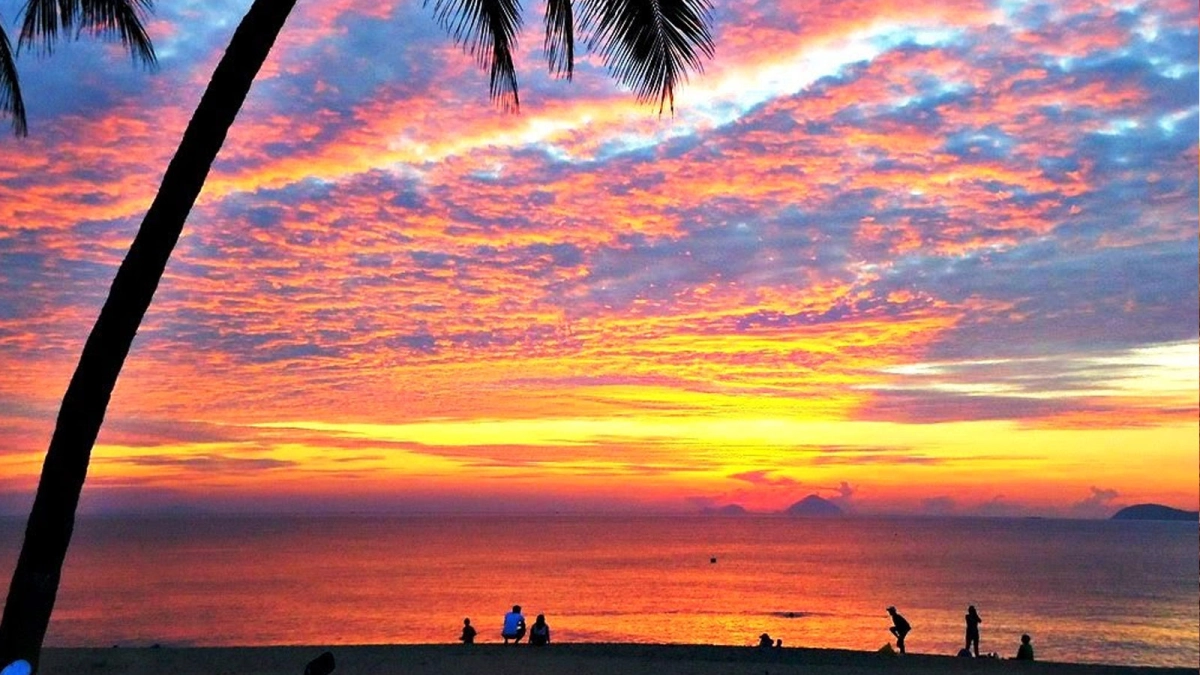 Yêu chiều hoàng hôn trong ảnh biển hoàng hôn đẹp