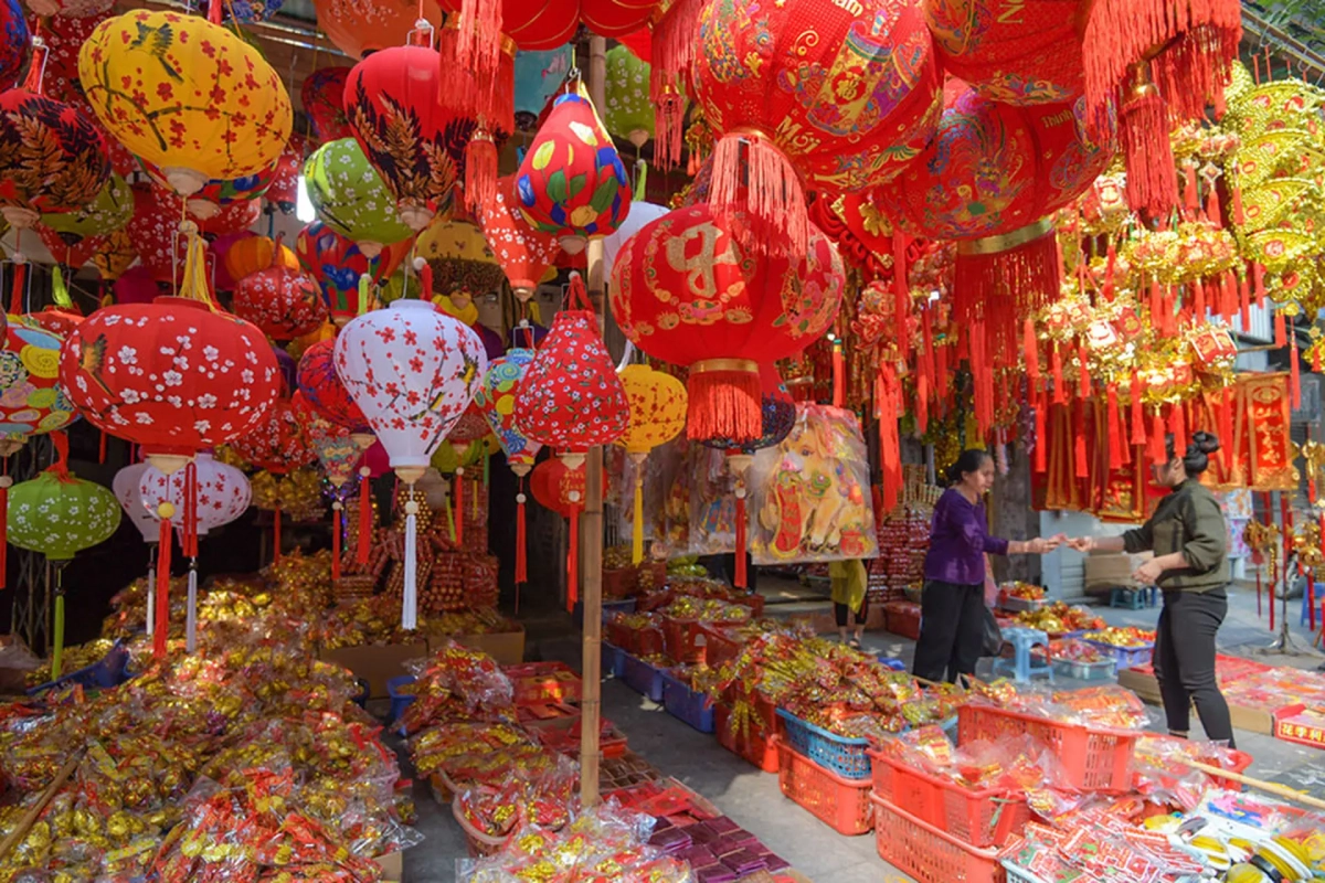 Không khí đông vui từ hình ảnh phiên chợ tết