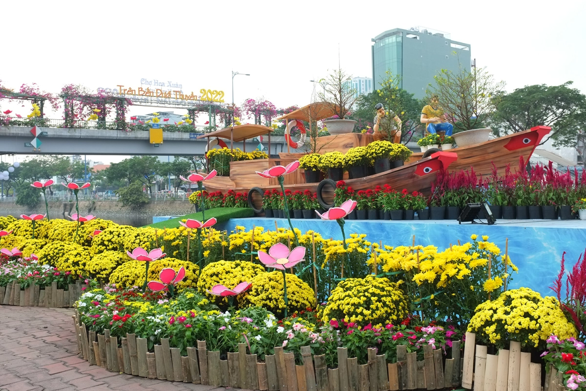 Xuân xưa quay lại với ảnh phiên chợ tết