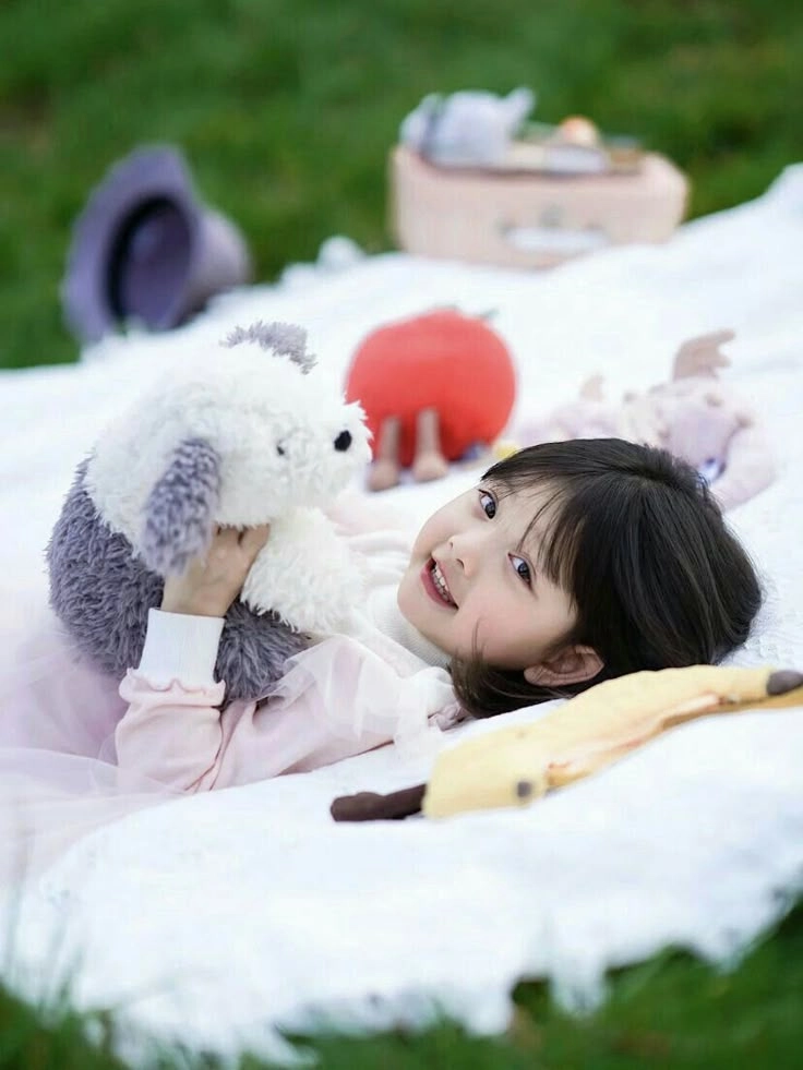 Bộ sưu tập ảnh bé gái xinh với phong cách tự nhiên dễ thương
