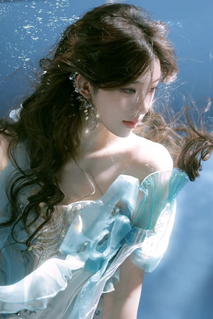 Nét thanh tú trong từng khoảnh khắc hình ảnh cô gái trung quốc 