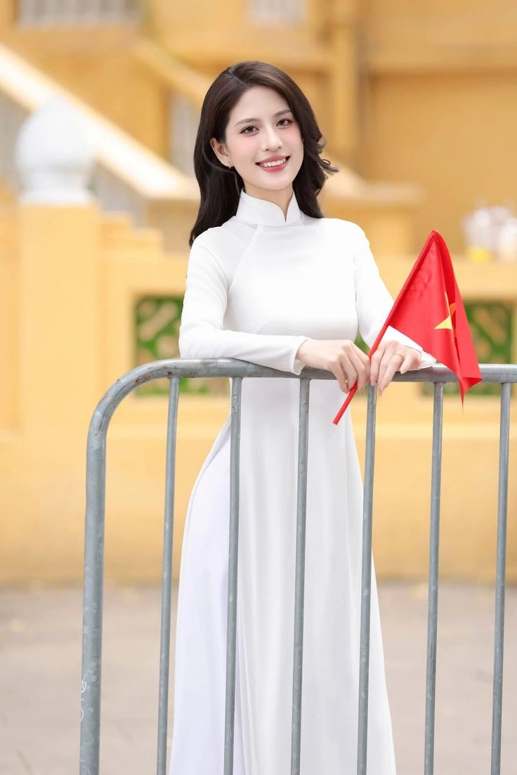 hình gái xinh vn cuốn hút và duyên dáng tinh khôi