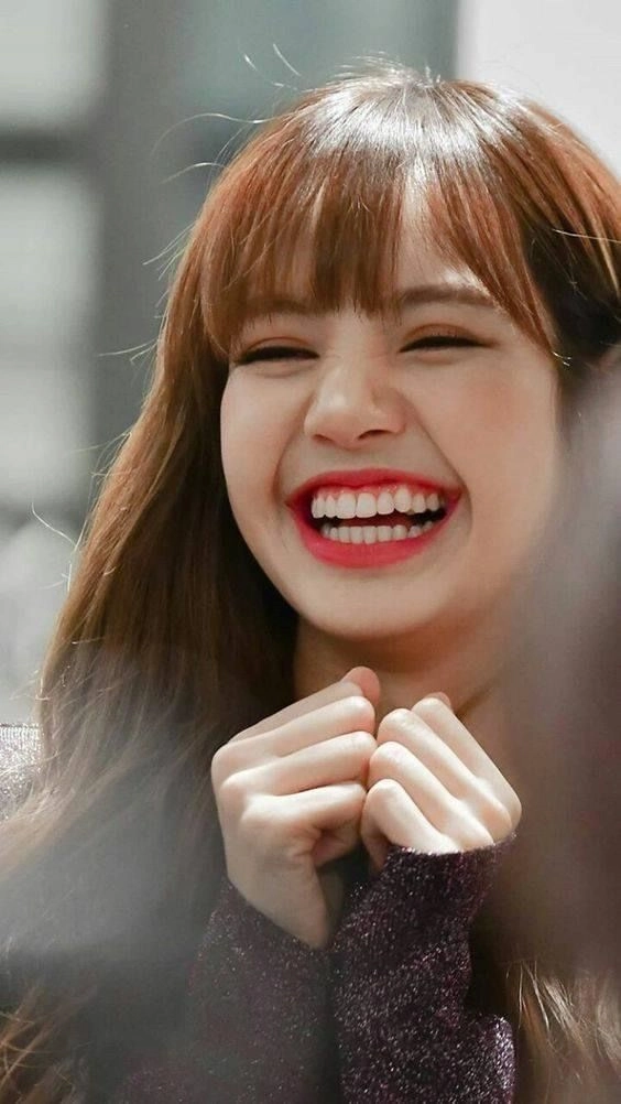 Tình cảm dạt dào từ hình ảnh dễ thương của lisa