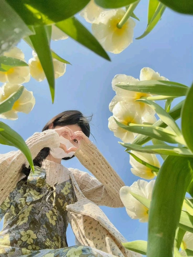 Tươi trẻ và dễ thương trong ảnh nữ sinh đẹp che mặt đầy lôi cuốn