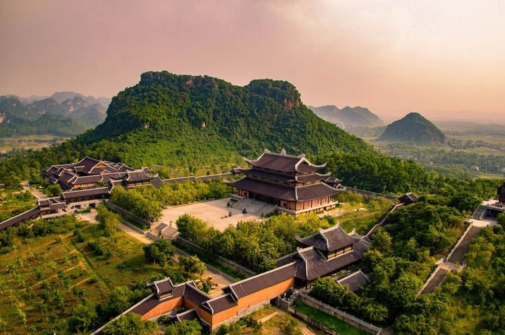 Hình ảnh phong cảnh quê hương tạo cảm giác thanh bình dễ chịu