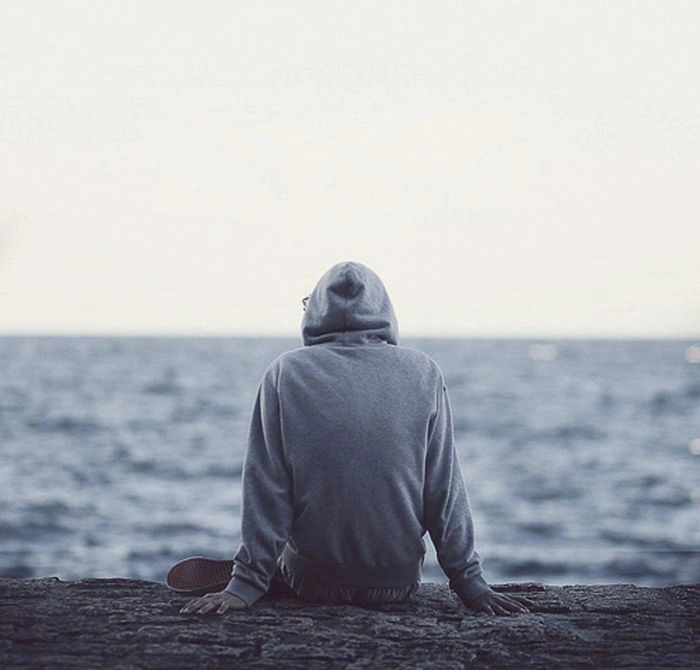 hình sadboiz đơn giản nhưng đầy chất suy tư