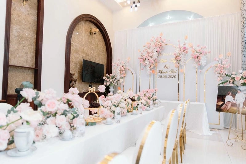 Gợi ý thiết kế bàn thờ gia tiên ngày cưới nổi bật