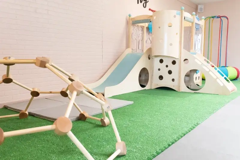 Cách trang trí khu vui chơi trẻ em sáng tạo và bắt mắt