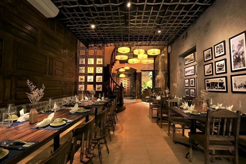 Trang trí nội thất nhà hàng tiện nghi sang trọng