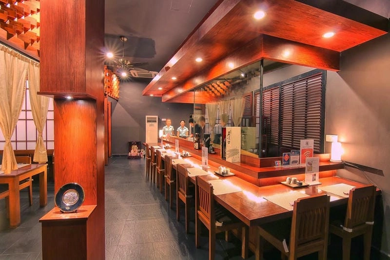 Cách trang trí nhà hàng hải sản tươi mới tự nhiên